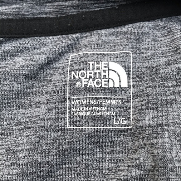 The North Face Motivation Quarter Zip Athletic Top - Picture 7 of 7